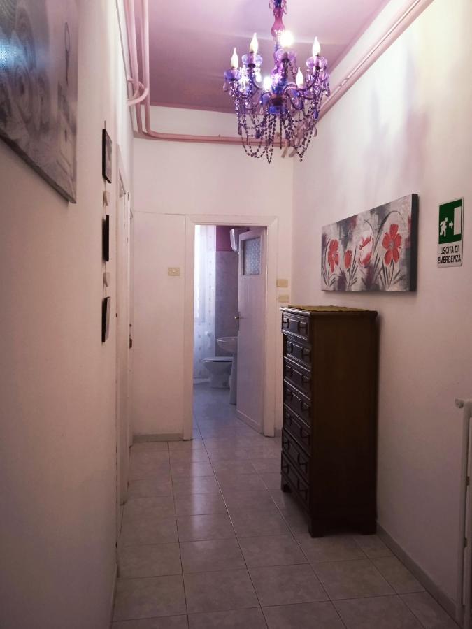 I Tre Leoni Hotell Civitavecchia Eksteriør bilde